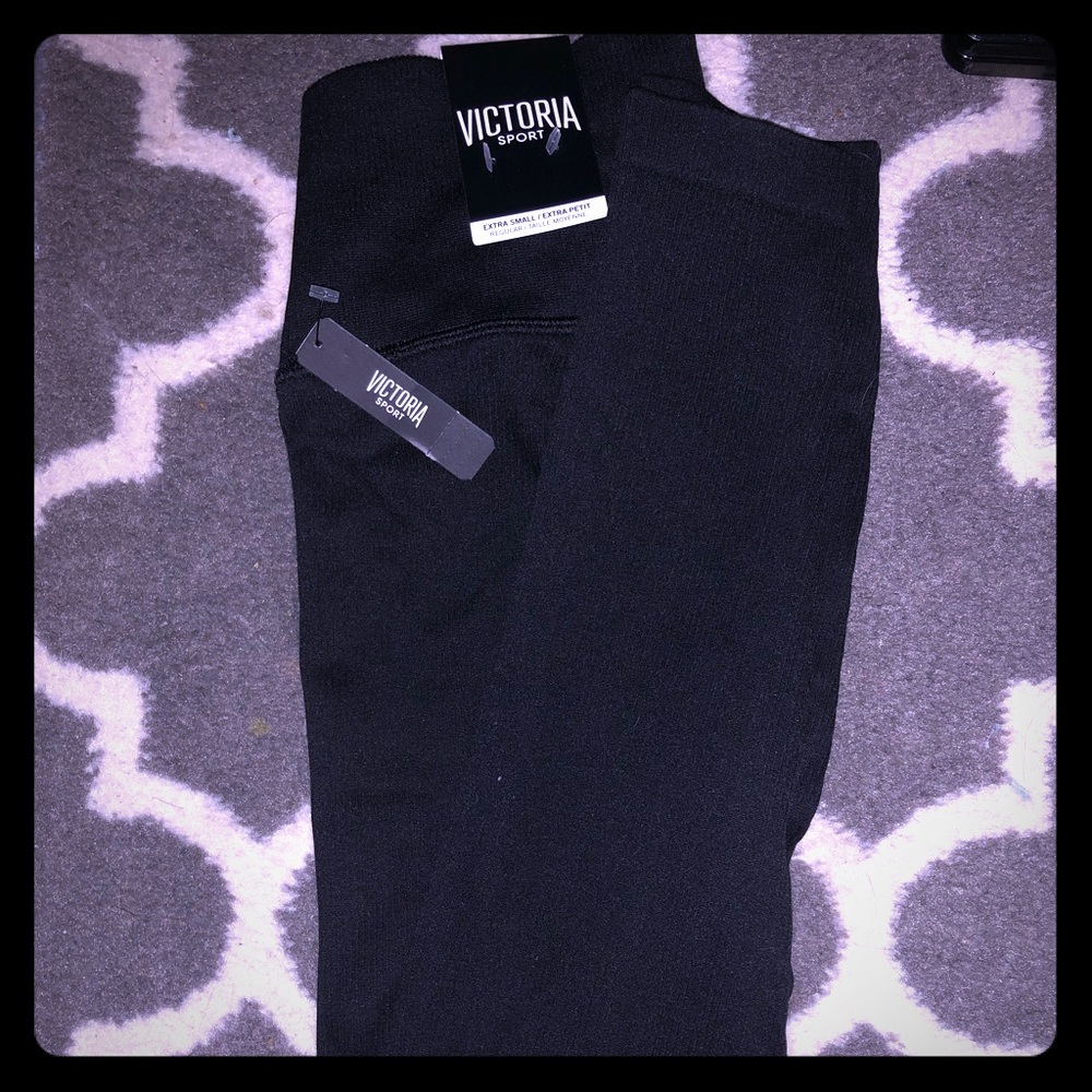 Victoria’s Secret sport leggings